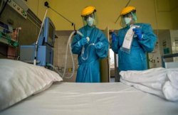 खतरनाक संकेत! कोरोना के बढ़ते मामलों के बीच ऑक्सीजन की किल्लत