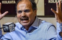 रिया चक्रवर्ती को ‘बंगाली ब्राह्मण’ बताते हुए उसके समर्थन में उतरे कांग्रेस नेता अधीर रंजन, कही ये बात