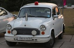 सिर्फ 14 हजार की इस कार ने भारत में मचा दी थी धूम, दशकों तक नेताओं और नौकरशाहों की रही शाही सवारी