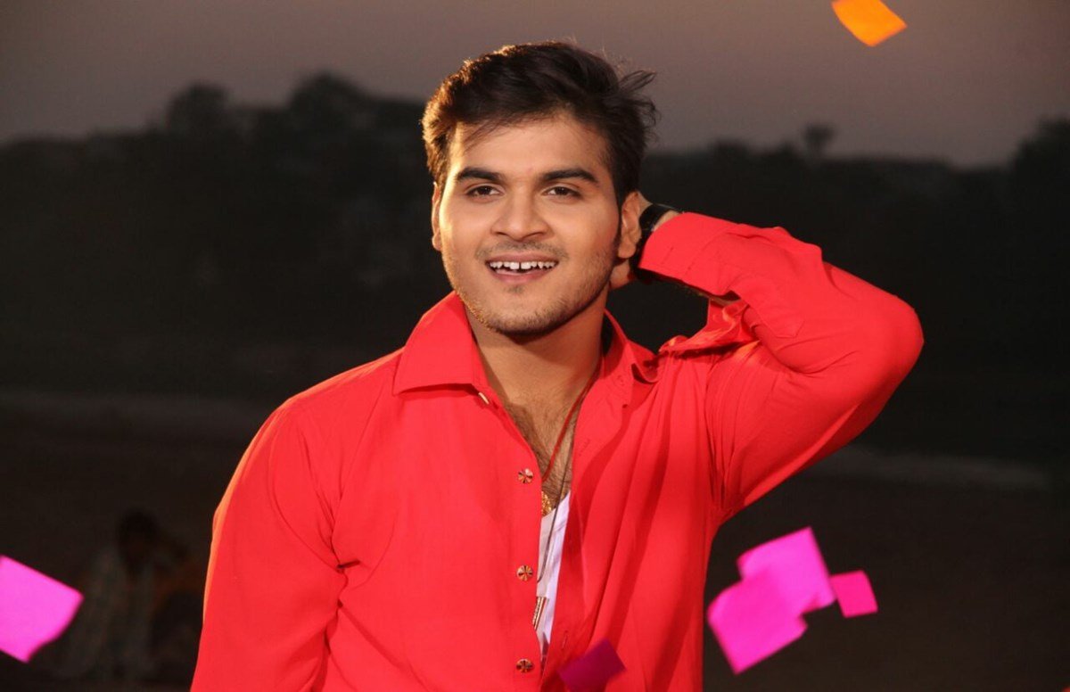 Khesari lal, khesari lal ritesh pandey controversy, arvind akela, kalua, Kallu,