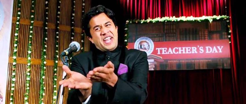 चतुर रामालिंगम उर्फ़ साइलेंसर (3 इडियट्स) : 2009 में रिलीज हुई फिल्म '3 इडियट्स' दर्शकों को आज भी देखनी पसन्द है। इसका मुख्य कारण है फ़िल्म में निभाए गए किरदार। उन्हीं मजेदार किरदारों में से एक है चतुर रामालिंगम उर्फ़ साइलेंसर, जिसे ओमी वैद्य ने निभाया था। आज ओमी को कोई जाने न जाने लेकिन उनका निभाया किरदार साइलेंसर को हर कोई जानता होगा।