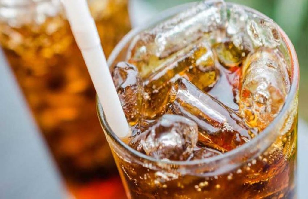 cold drinks, cold drinks effects on body, fatty liver, fatty liver diet plan