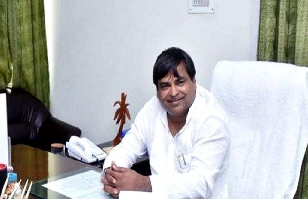 Gayatri Prajapati, Court, Bail Gayatri Prajapati, Court, Bail