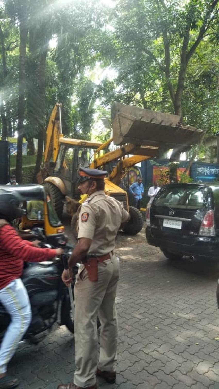 kangana ranaut in mumbai, kangana vs shivsena