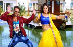 27 करोड़ बार देखा गया खेसारी लाल-काजल राघवानी के ये ब्लॉकबस्टर भोजपुरी गाना, आजाद सिंह ने लिखे हैं गीत