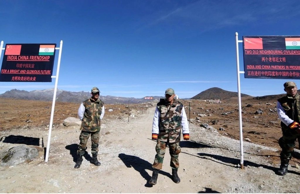भारत और चीन के बीच इस साल मई से ही लद्दाख में एलएसी पर तनाव जारी है। (फाइल फोटो)