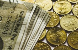 लोन मोराटोरियम की सुविधा हुई खत्म, सरकार बोली- मुश्किल में फंसे लोगों को मिल सकती है दो साल तक राहत, जानें- क्या है तरीका