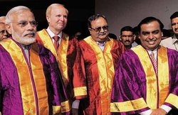 गुजरात सरकार के मंत्री सौरभ पटेल से है रिलायंस के मुखिया मुकेश अंबानी का रिश्तेदारी कनेक्शन, जानिए कैसे