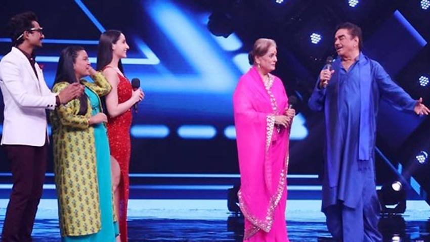 इंडियाज बेस्ट डांसर को नोरा फतेही के साथ टेरेंस लुईस भी जज कर रहे हैं। शो के एक एपिसोड में बतौर गेस्ट शत्रुघ्न सिन्हा अपनी पत्नी के साथ पहुंचे थे।