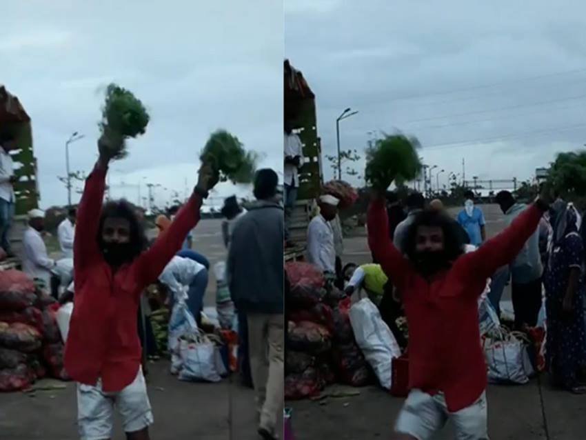 मराठी एक्टर रोशन सिंघे को भी कोरोना मे बदहाल कर दिया। पैसों की तंगी से जूझ रहे रोशन को पुणे में सब्जी बेचते देखा गया था।