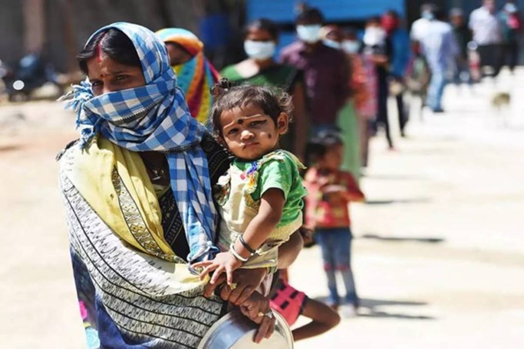 विकास के तमाम दावों के बावजूद संयुक्त राष्ट्र संघ का कहना है कि दुनियाभर में गरीबी में अभी और इजाफा होगा।