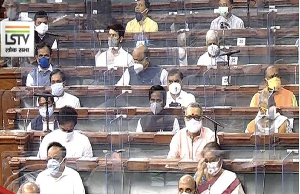 COVID-19 संक्रमित निकले Lok Sabha के 17 सांसद, 12 सिर्फ BJP से; मॉनसून सत्र के पहले हुआ था टेस्ट