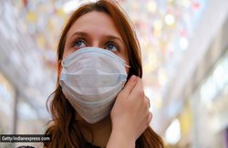 मास्क पहनने से चेहरे पर होने लगती है खुजली? तो मास्क उतारते वक्त इन स्किन केयर टिप्स को करें फॉलो