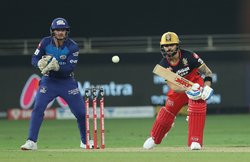 RCB vs MI: लॉकडाउन के बाद आउट ऑफ फॉर्म हुए विराट कोहली, 13 साल में पहली बार IPL में किया इतना खराब प्रदर्शन