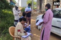 छत्तीसगढ़: ‘पापा’ नहीं बोलने पर पुलिसवाले ने डेढ़ साल की बच्ची को सिगरेट से जलाया और मां को पीटा, केस दर्ज