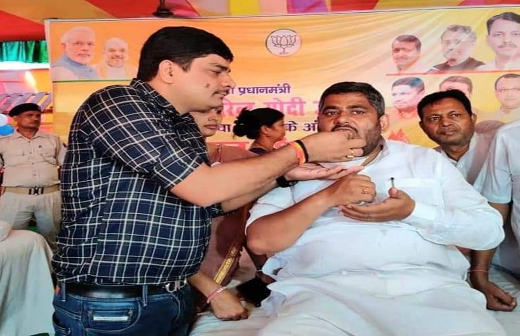 भागलपुर में कथित तौर पर पुलिस की पिटाई मृत इंजीनियर। भागलपुर में कथित तौर पर पुलिस की पिटाई मृत इंजीनियर।