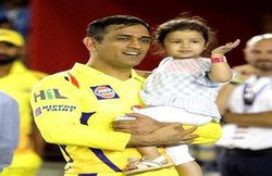 IPL 2020: महेंद्र सिंह धोनी की बेटी जीवा को रेप की मिली धमकी, घर की बढ़ाई गई सुरक्षा