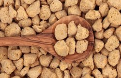 ज्यादा सोयाबीन चंक्स खाने से भी बढ़ सकता है यूरिक एसिड, इन परेशानियों को भी देता है बुलावा