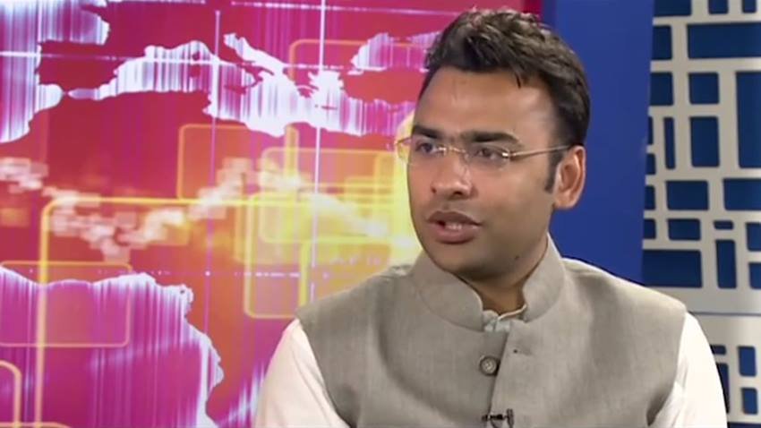 लिपि सिंह के पति सुहर्ष भगत भी आईएएस हैं। सुहर्ष इन दिनों बांका के जिलाधिकारी हैं।