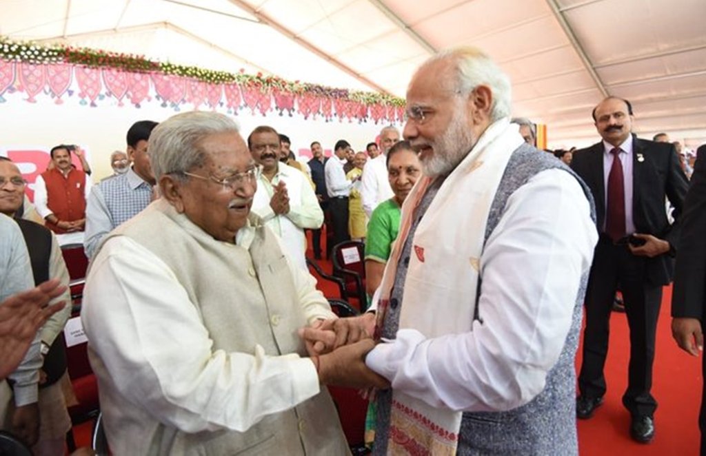 Keshubhai patel, narendra modi