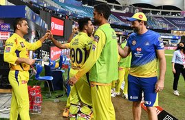 MS Dhoni Stephen Fleming CSK Team
