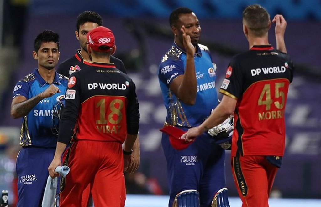Mumbai Indians celebrate victory IPL 2020