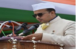 मुंगेर केस के बाद निशाने पर आए जिलाधिकारी पर गिरी गाज, जानिये- कौन हैं IAS राजेश मीणा