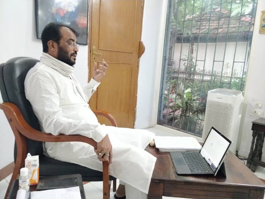 घरवालों के विरोध के बाद भी श्याम रजक और अलका ने हार नहीं मानी और शादी के लिए प्रयास करते रहे। साल 2001 में दोनों को इसमें सफलता मिली।