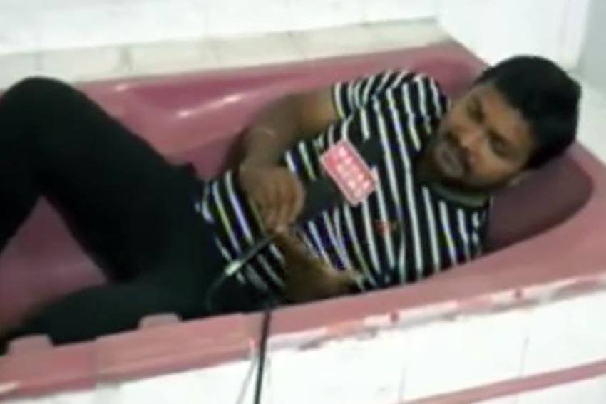 Republiv TV, Arnab Goswami, R Bharat