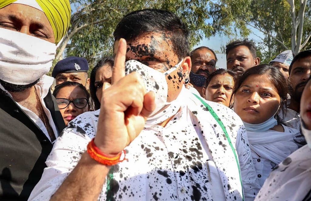 hathras gang rape, MP Sanjay singh, sanjay singh ink attack