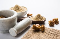 एसिडिटी से निजात पाने के लिए किचन के इन मसालों को माना जाता है रामबाण