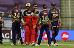 केकेआर के लिए चुनौती बना टॉप-4 में बने रहना, जानिए पर्पल और ऑरेंज कैप के लिए किसमें हो रही टक्कर