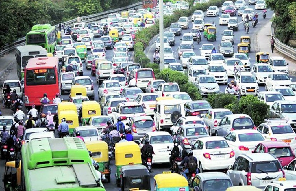 अंडरपास बनने से दिल्ली के आश्रम चौक पर लगने वाले जाम से दिल्ली वासियों को निजात मिल जाएगी