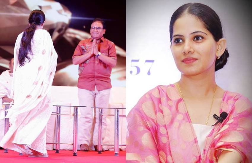 Jaya Kishori and Dilip Joshi (Jethalal): साध्वी जया किशोरी आध्यात्म की दुनिया में जाना पहचना नाम हैं। जया किशोरी महज 9 साल की उम्र से ही कृष्ण भजन गा रही हैं औऱ आज इस मुकाम तक पहुंच चुकी हैं। वहीं टीवी के पॉपुलर शो तारक मेहता का उल्टा चश्मा (Taarak Mehta Ka Ooltah Chashma) में जेठालाल का किरदार निभाने वाले दिलीप जोशी भी मशहूर कलाकार हैं। दोनों साथ में मंच भी साझा कर चुके हैं।