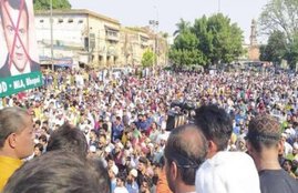french president protests, aaj tak debate show, rohit sardana
