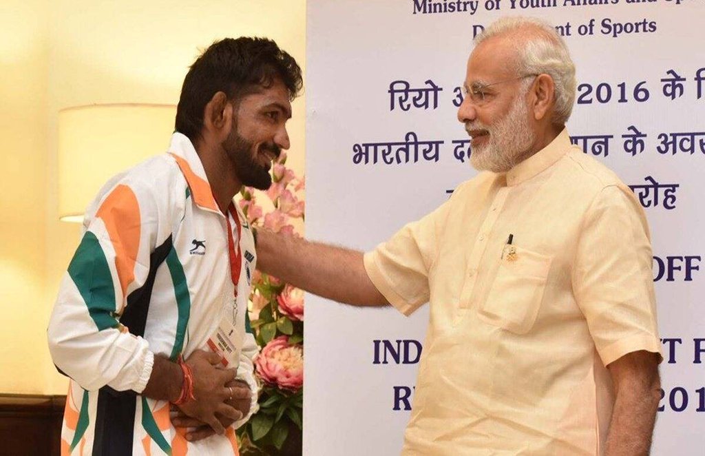 2012 के लंदन ओलंपिक खेलों में कांस्य पदक और 2014 के कॉमनवेल्थ गेम्स में स्वर्ण पदक जीतने वाले पहलवान योगेश्वर दत्त एक बार फिर सियासी मैदान में दमखम दिखाएंगे। (फाइल फोटो)