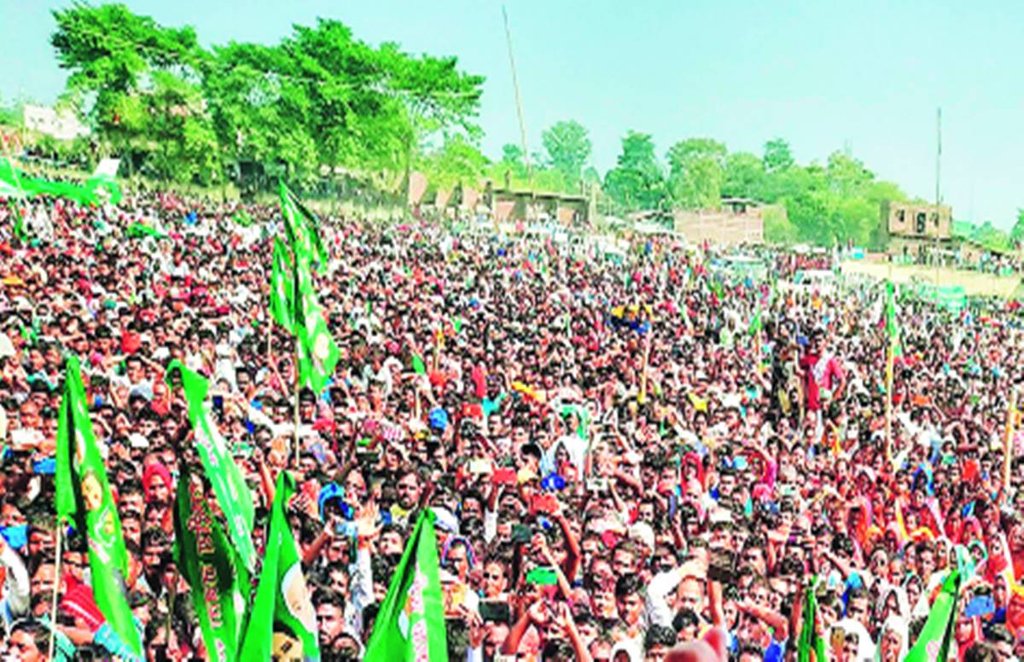 बिहार के चुनाव में पढ़ाई, कमाई, दवाई और महंगाई बड़े मुद्दे बन गए हैं। बिहार के चुनाव में पढ़ाई, कमाई, दवाई और महंगाई बड़े मुद्दे बन गए हैं।