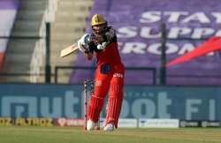 IPL 2020: विराट कोहली ने रचा इतिहास, टी20 में 9 हजार रन बनाने वाले पहले भारतीय बने