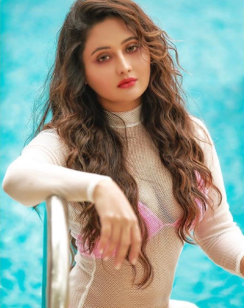Rashmi Desai, Rahami Desai in Hot Bikini Shoot, Bikini SHoot of Rashami Desai, Rashami Desai