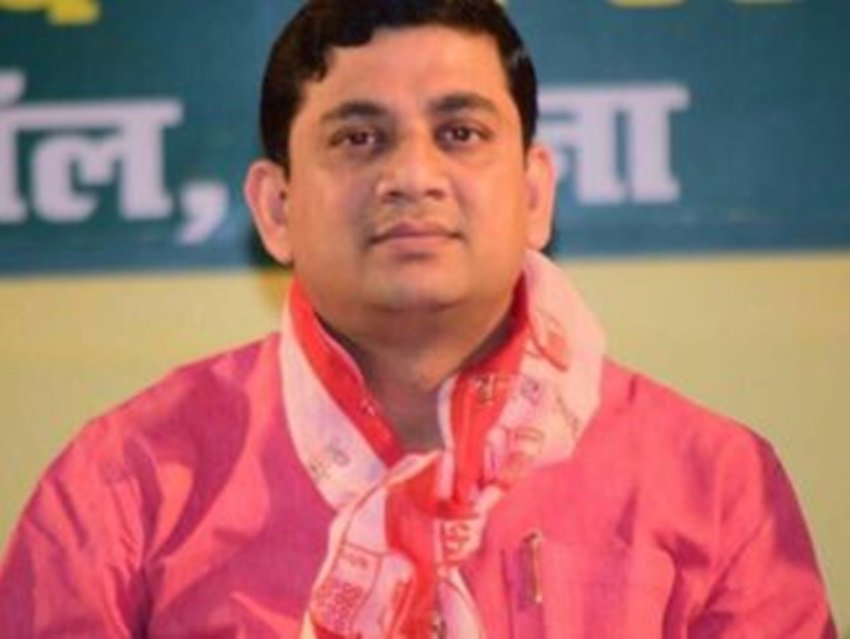 माना जाता है कि महागठबंधन से HAM के अलग होने और फिर एनडीए में शामिल होने के पीछे दानिश रिजवान का ही दिमाग है।