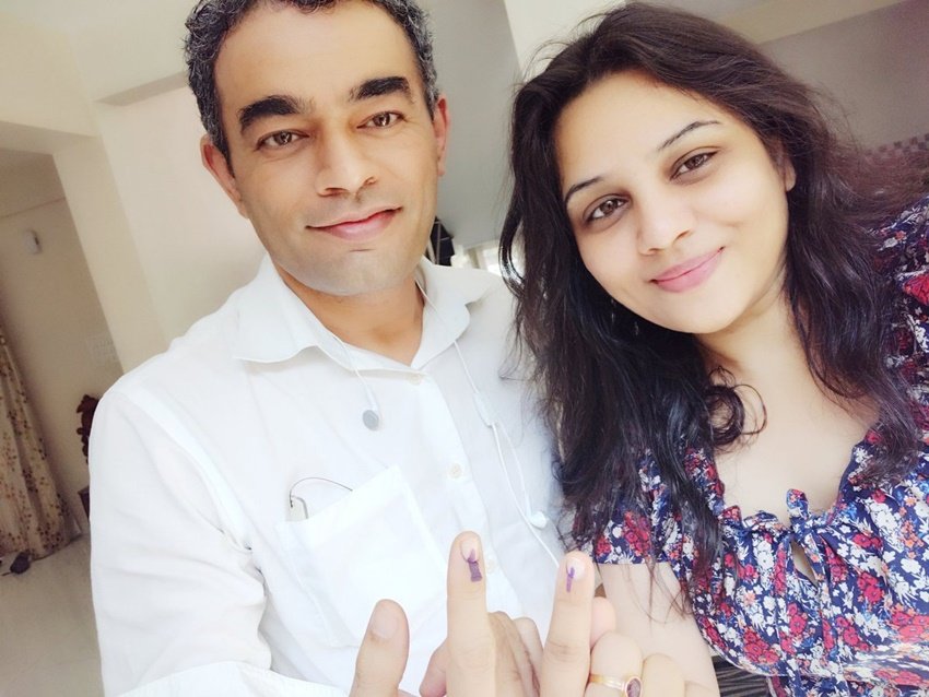 Kangana Ranaut IPS D roopa Controversy, D roopa IPS Income