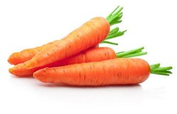 कैंसर से लेकर हाई बीपी कंट्रोल करने में कारगर माना जाता है गाजर, जानिये कैसे पहुंचाता है लाभ