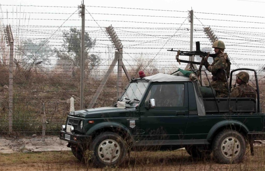 Pakistan, Pak Troops, J&K, Temple, Houses, Bullets