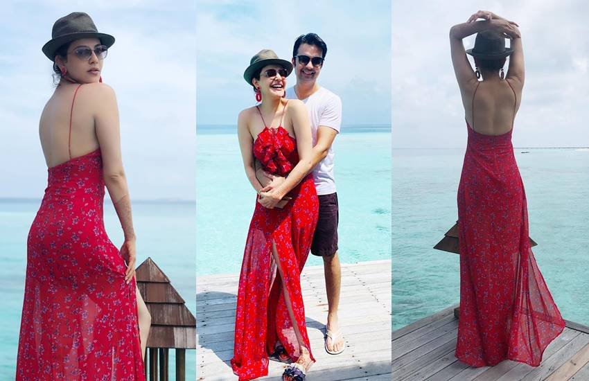 Kajal Aggarwal Photos: बॉलीवुड एक्ट्रेस काजल अग्रवाल की कुछ तस्वीरें वायरल हो रही हैं। ये फोटोज काजल के हनीमून की हैं। दरअसल काजल इन दिनों हनीमून के लिए मालदीव्स में हैं। वहीं से उन्होंने फेटोज फैंस के साथ शेयर की हैं।