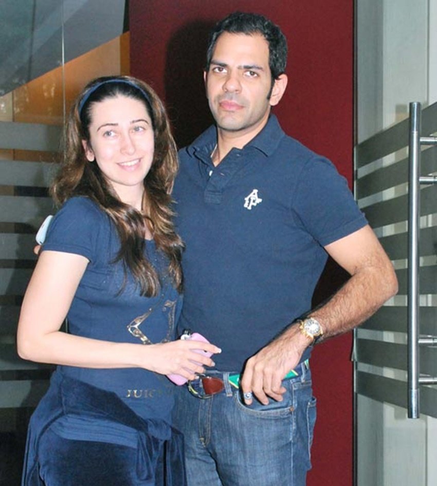 बता दें कि करिश्मा औऱ संजय़ 10 सालों तक साथ रहे।