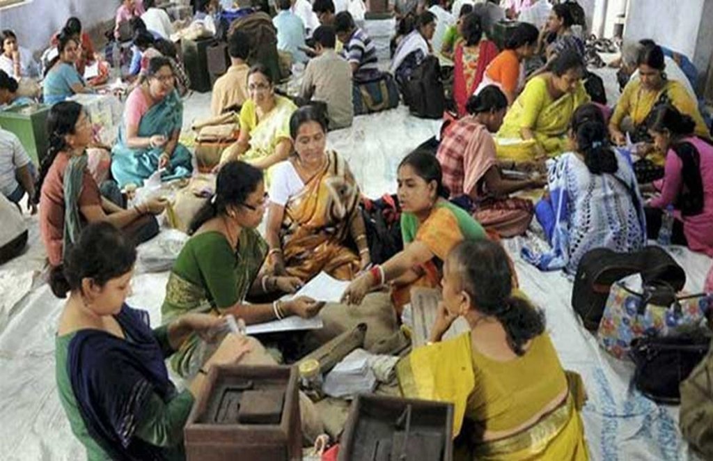वंचित वर्गों को सुविधा मुहैया कराने का प्रयास। फाइल फोटो।