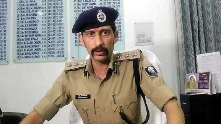 IPS Lipi Singh, Manu Maharaj, Munger DM