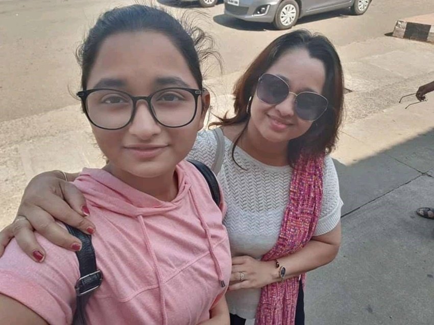 Sonalika joshi bold photoss, Sonalika joshi fees