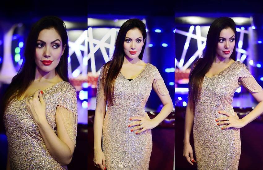 Taarak Mehta Ka ooltah Chashma: सब टीवी के शो तारक मेहता का उल्टा चश्मा ने कई कलाकारों को शोहरत के साथ खूब दौलत से भी नवाजा है। शो के प्रोड्यूसर असित मोदी (Asit Modi) अपने स्टारकास्ट को अच्छी फीस देने के लिए काफई चर्चित हैं। हर साल एक्टर्स की फीस में इजाफा भी किया जाता है। आइए जानें इस शो में काम करने वालीं मुनमुन दत्ता (Munmun Dutta) को प्रति एपिसोड कितनी फीस मिलती है।