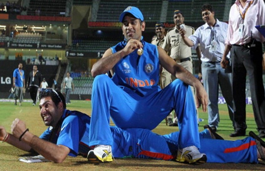 DHONI